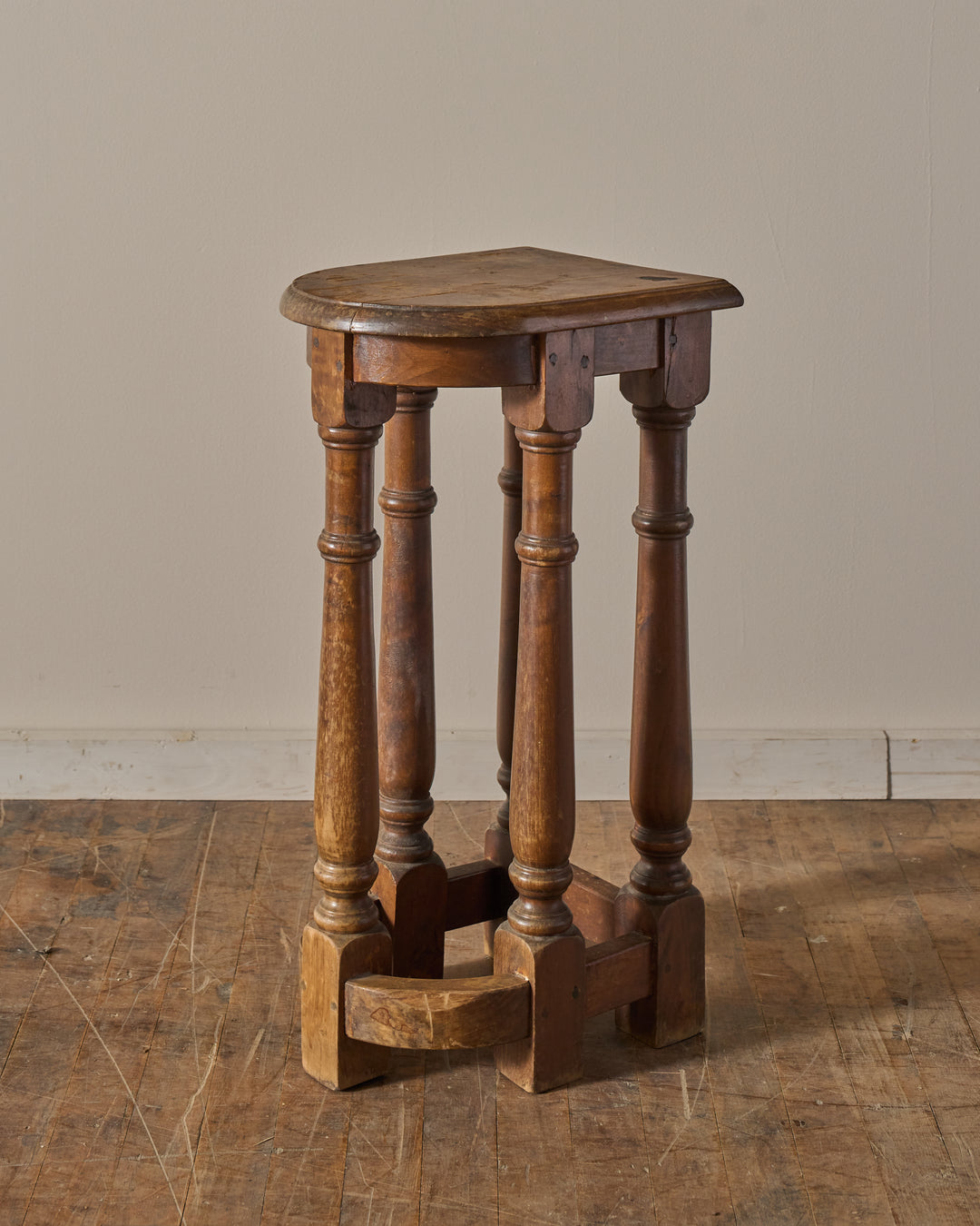 Cantor Stool - I
