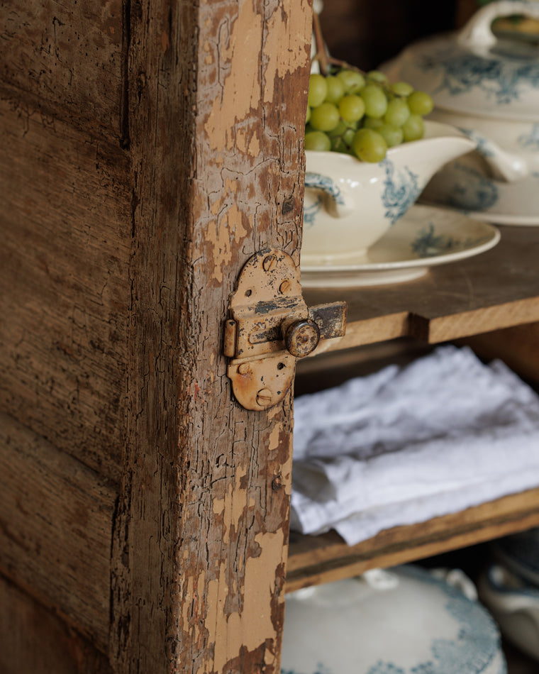 19th c. Oak Cupboard