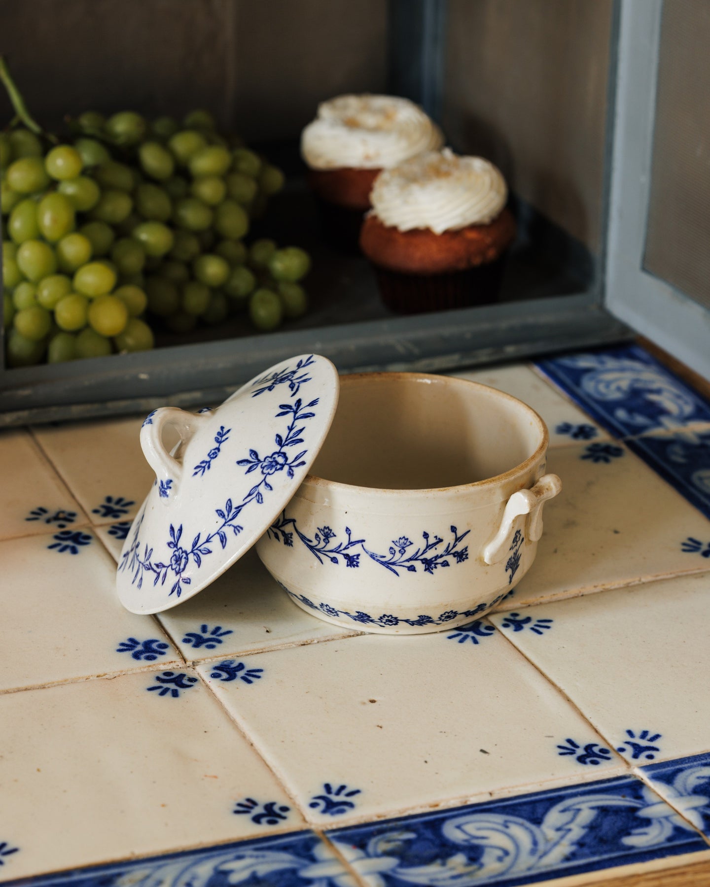 Saint Uze Sugar Pot