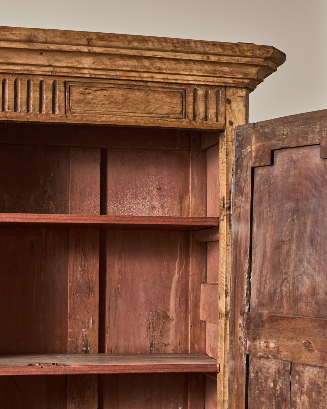 18th c. Oak Cupboard