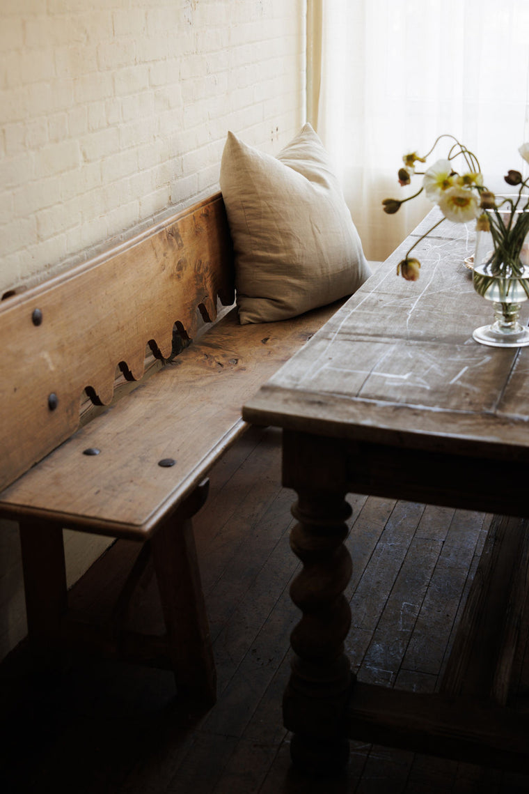 Spanish Scallop Bench