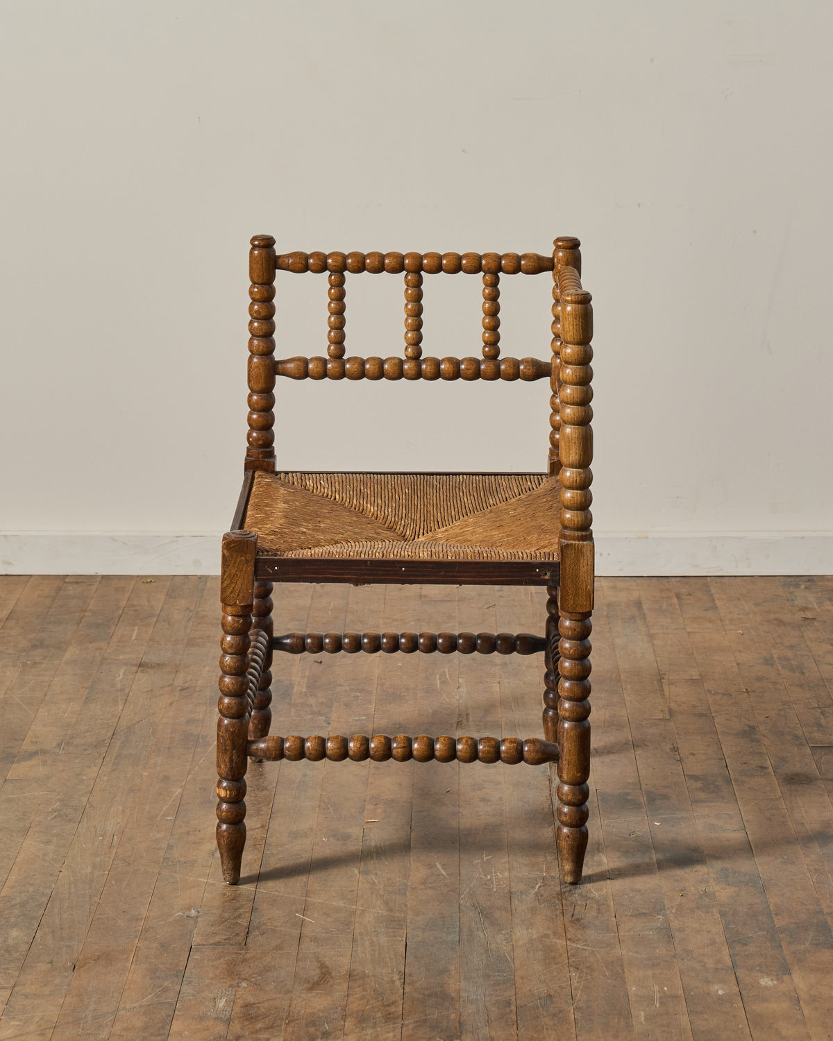 Bobbin Corner Chair