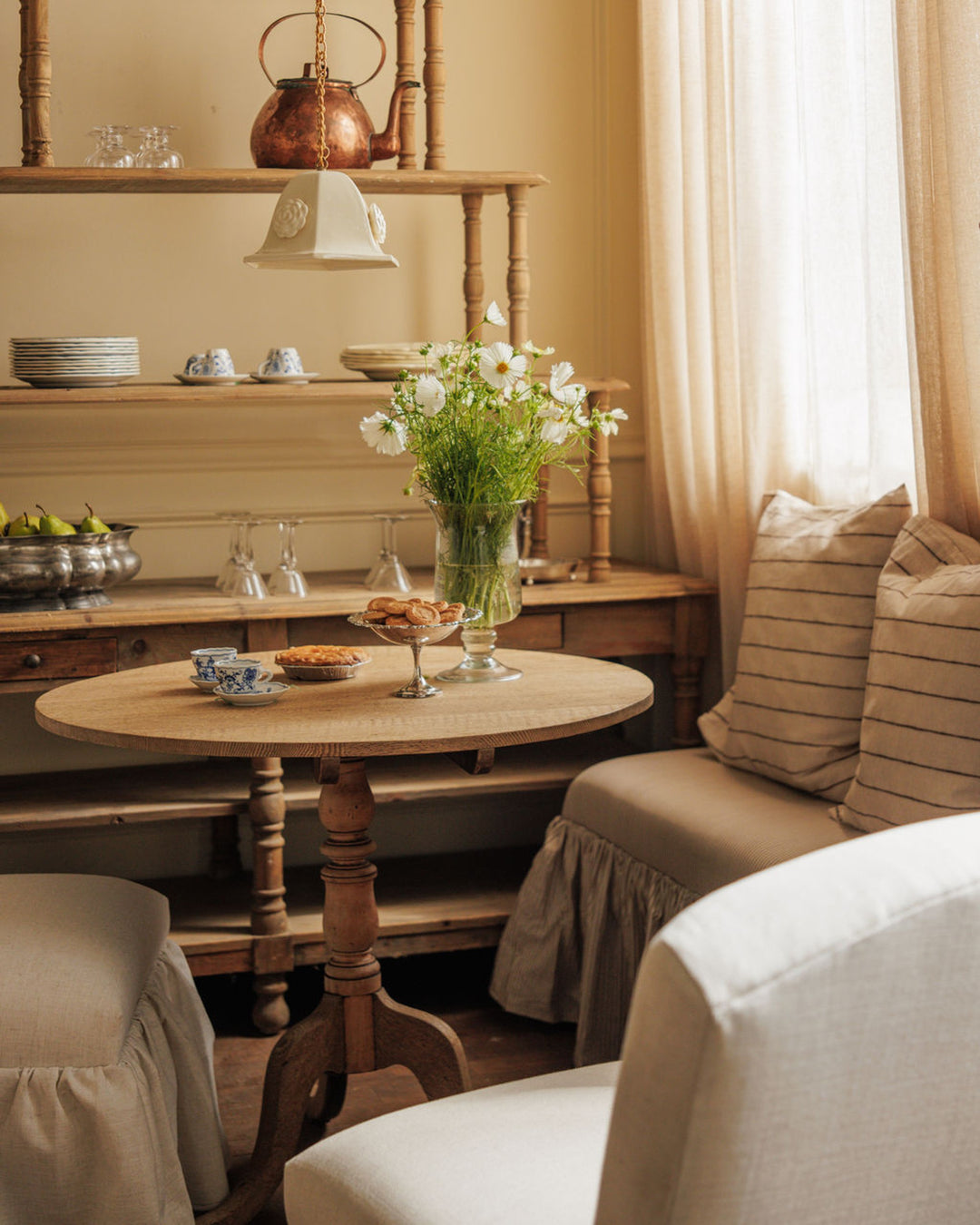 Oak Breakfast Table