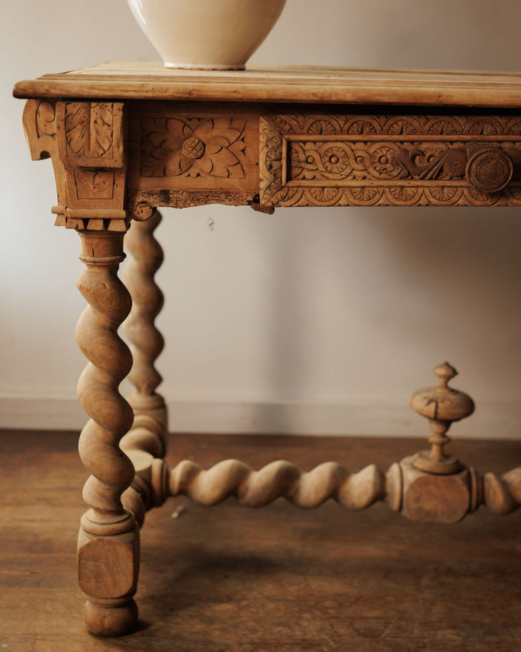 18th c. Oak Desk
