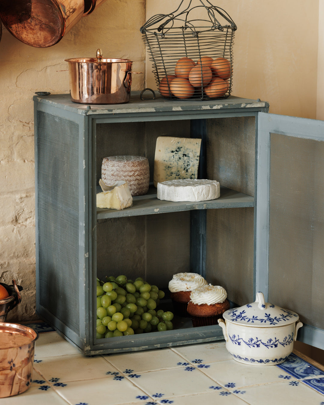 Saint Uze Sugar Pot