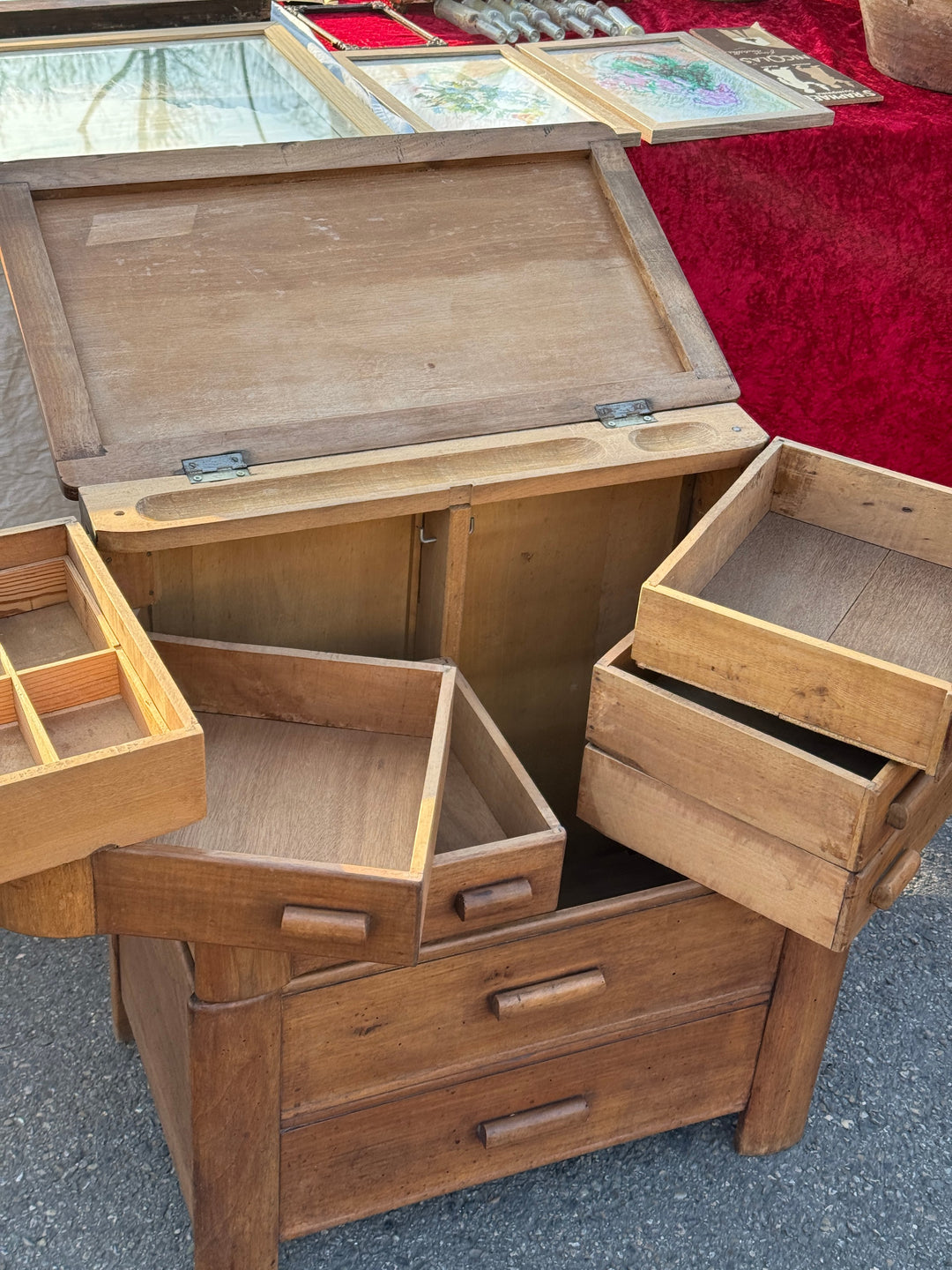 The Seamstress Dresser