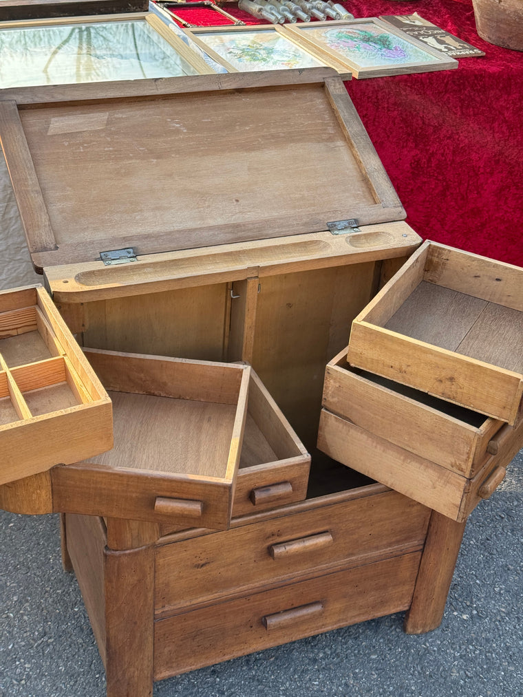 The Seamstress Dresser