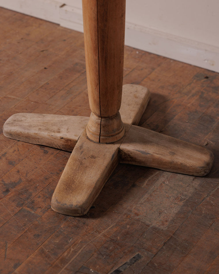 Oak Pedestal Table
