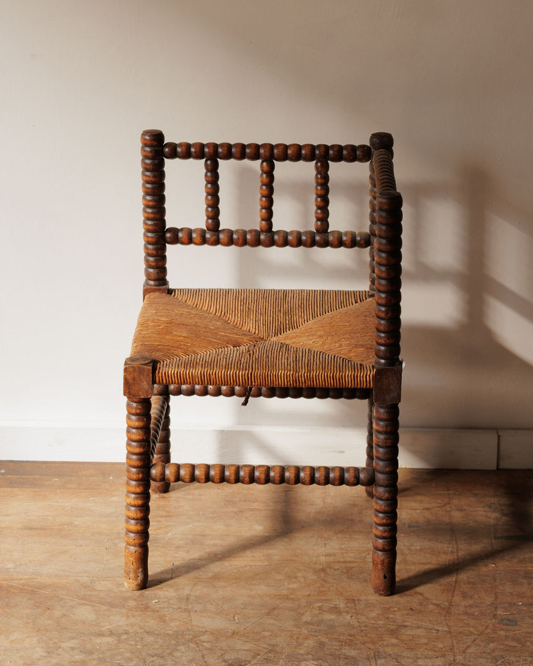 Corner Bobbin Chair