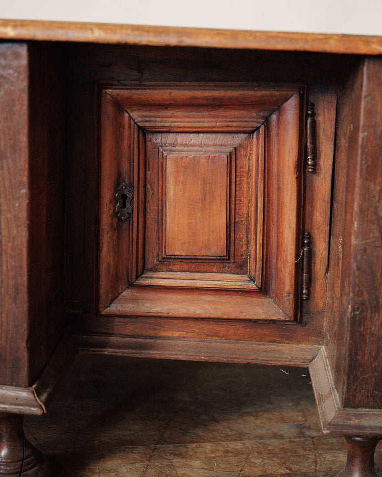 17th c. Oak Desk