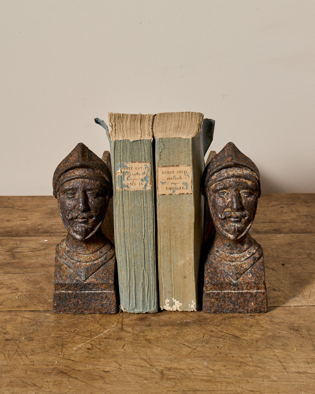 Fireplace Cast Iron Bookends - Duke