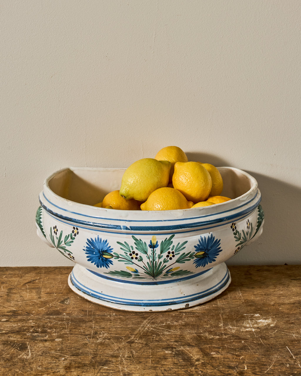 Pedestal Fruit Bowl