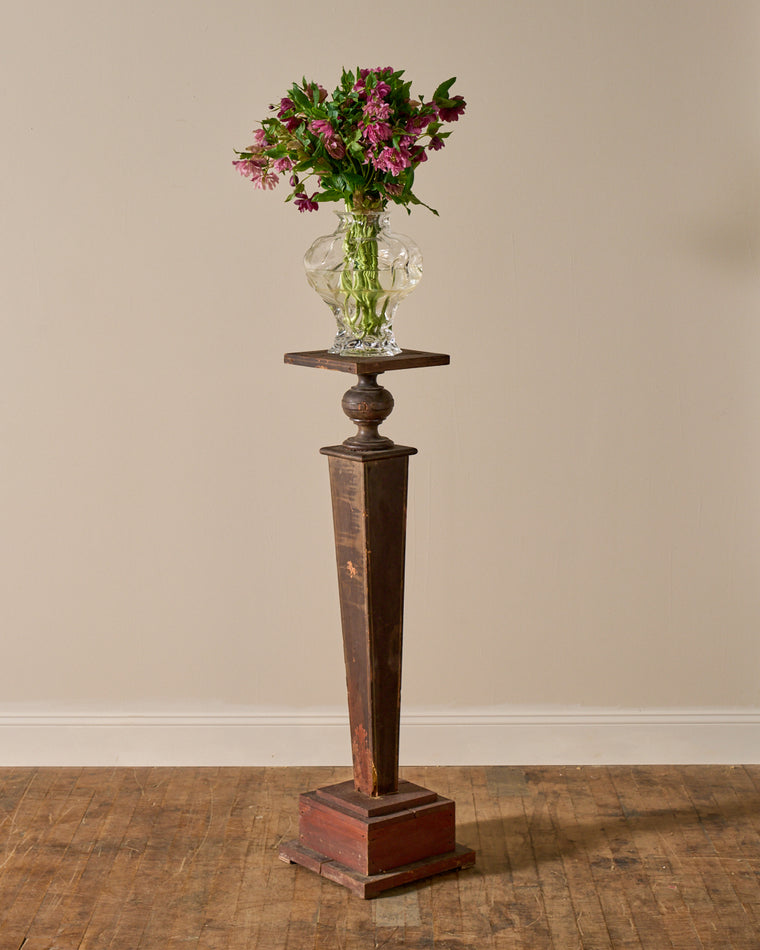 Portugese Pedestal