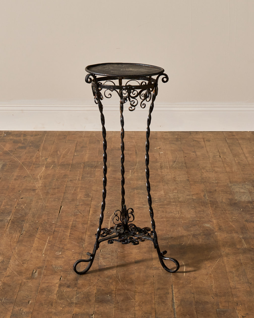 Spanish Martini Table