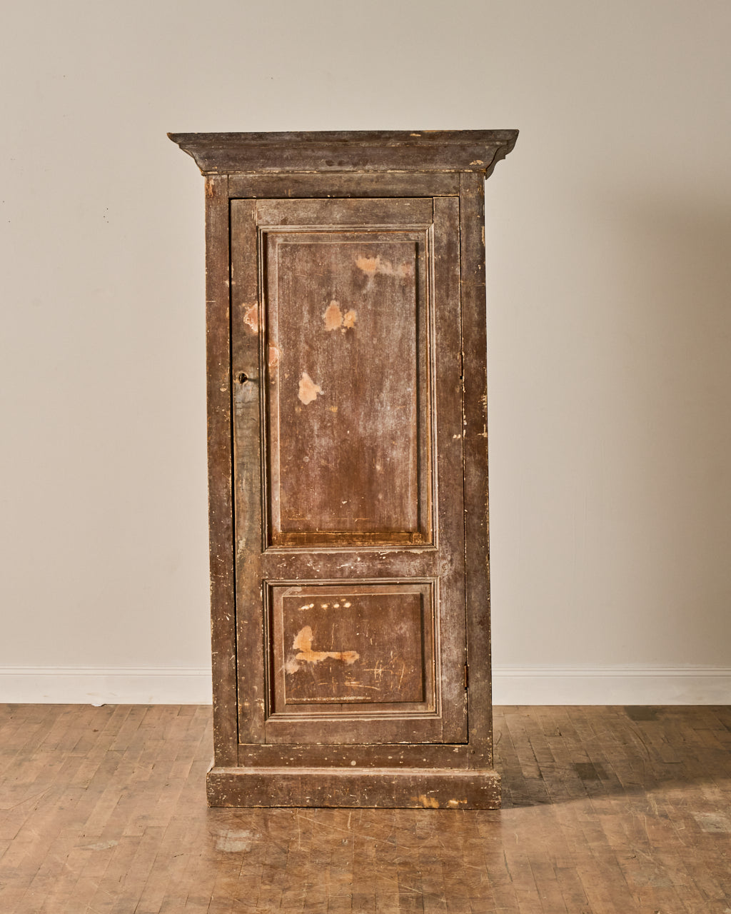 Bonneterie Cupboard