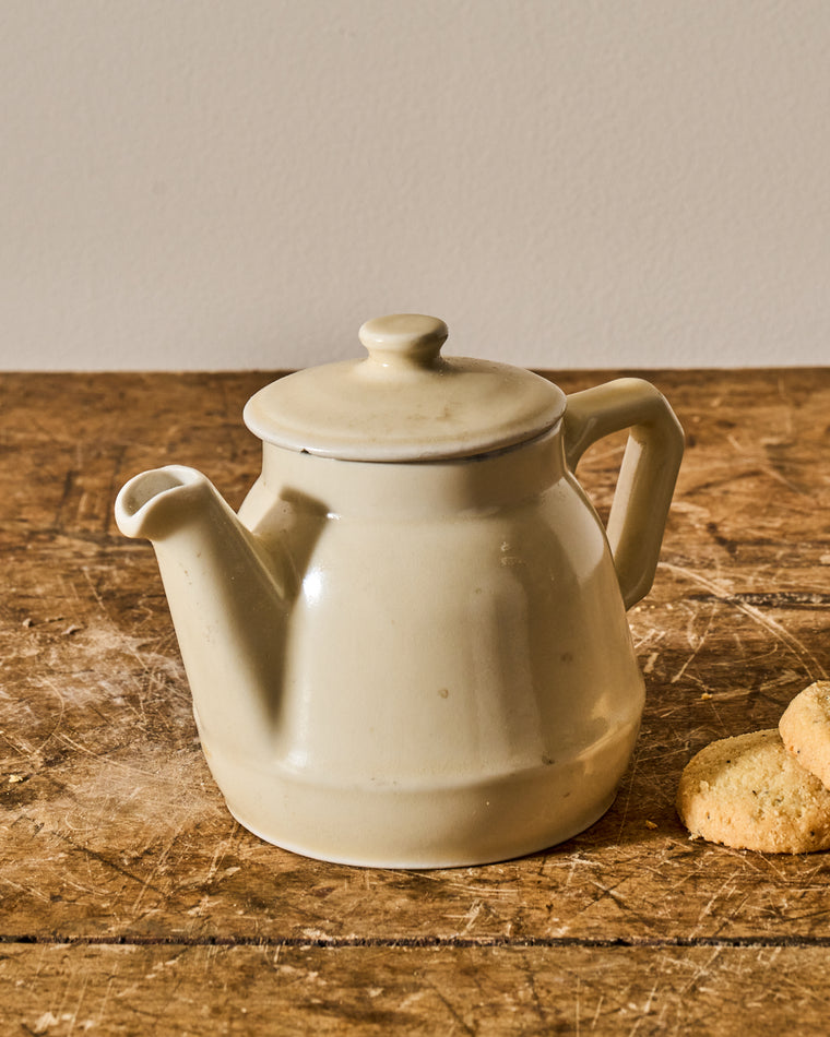 Lyon Teapot