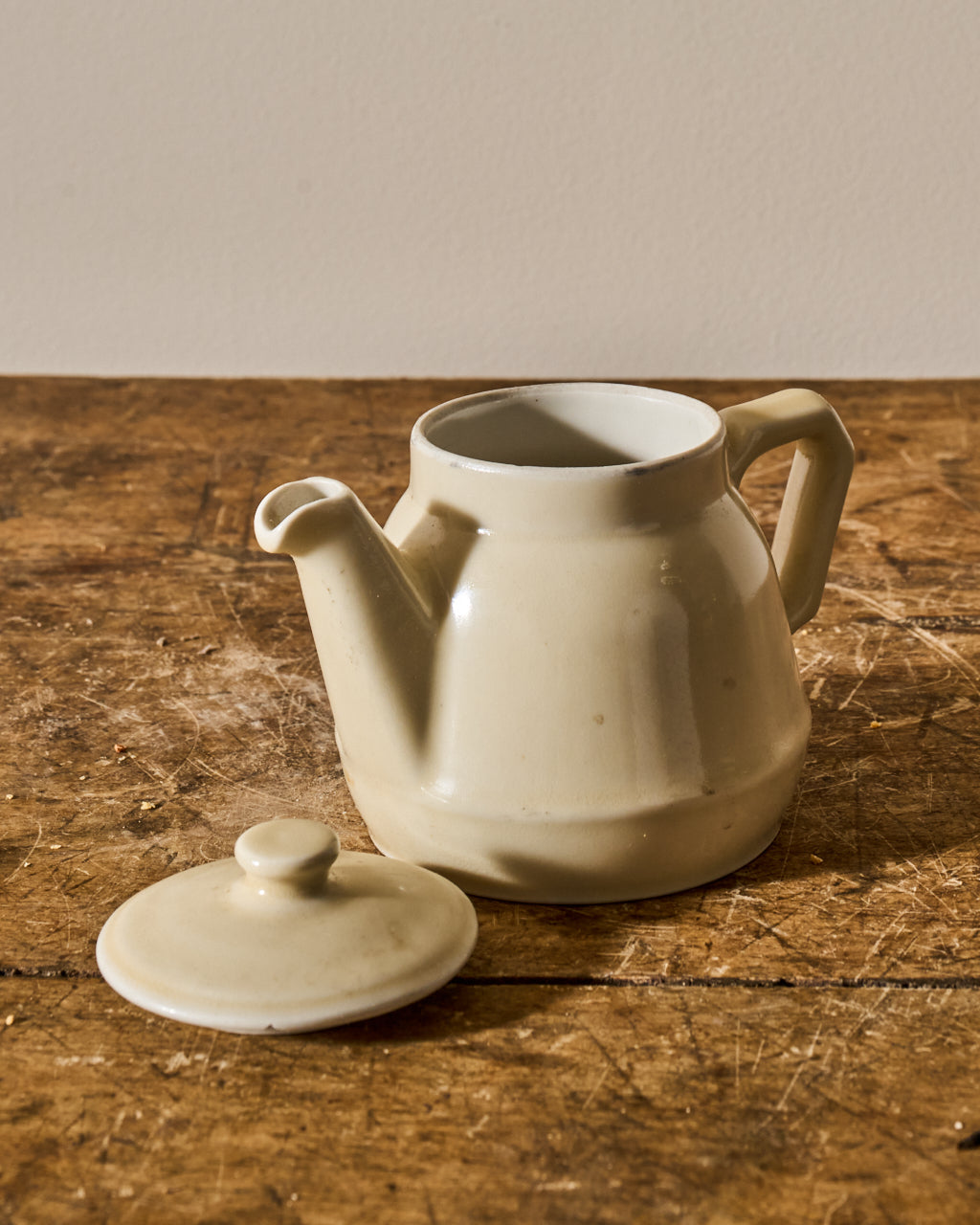 Lyon Teapot