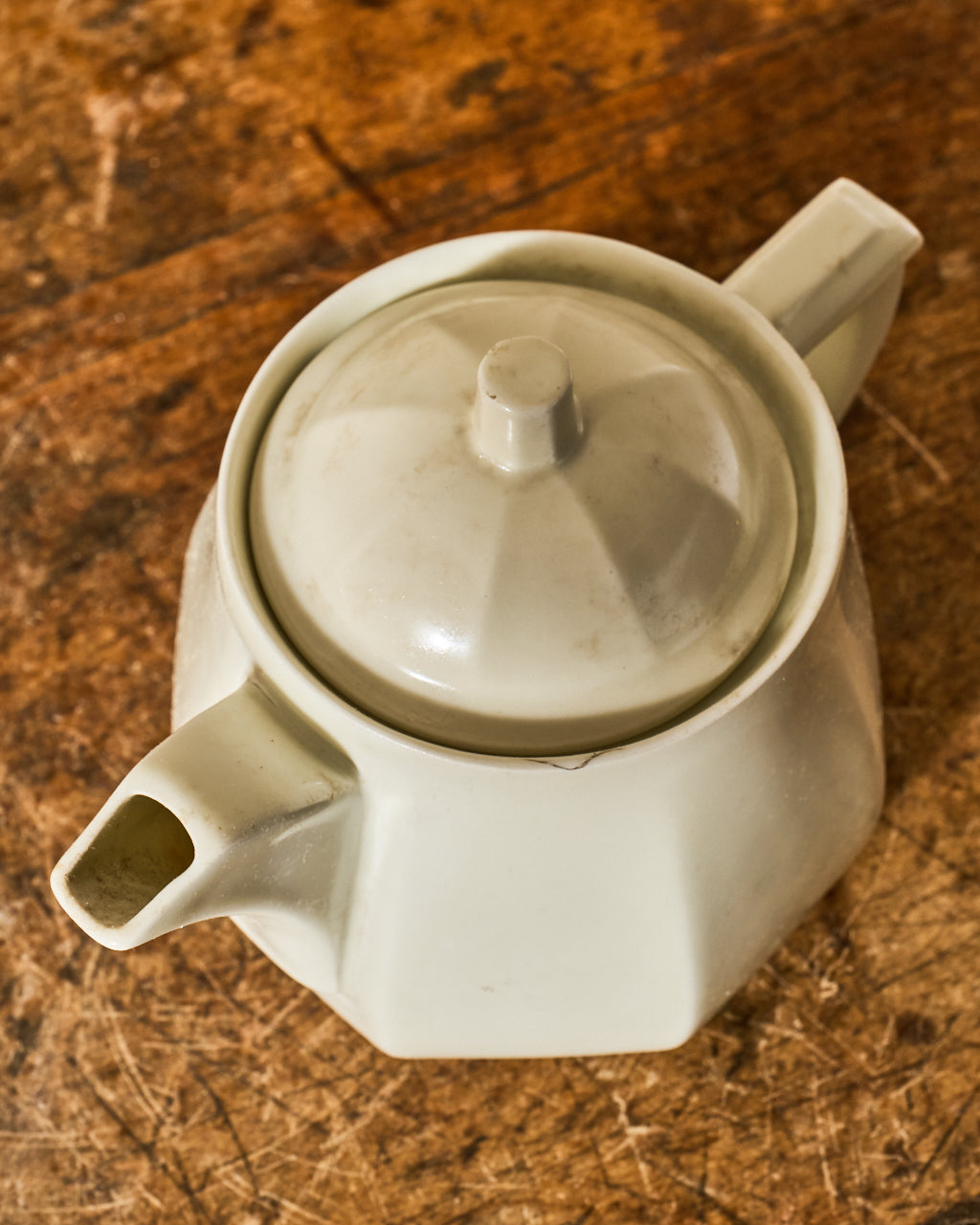 Lyon Teapot