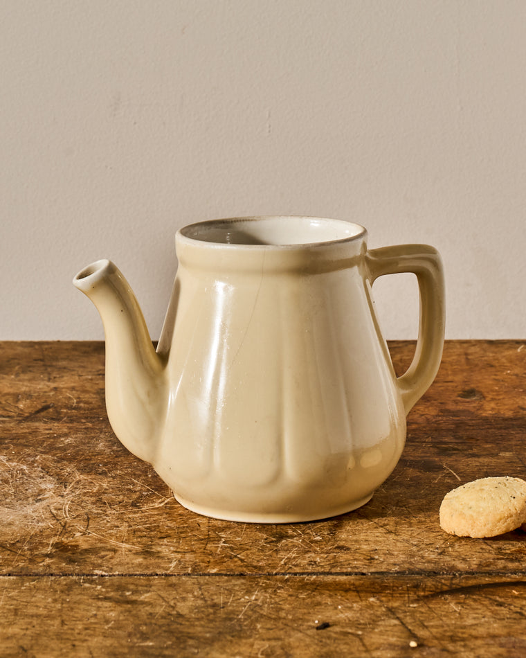 Lyon Teapot Pitcher
