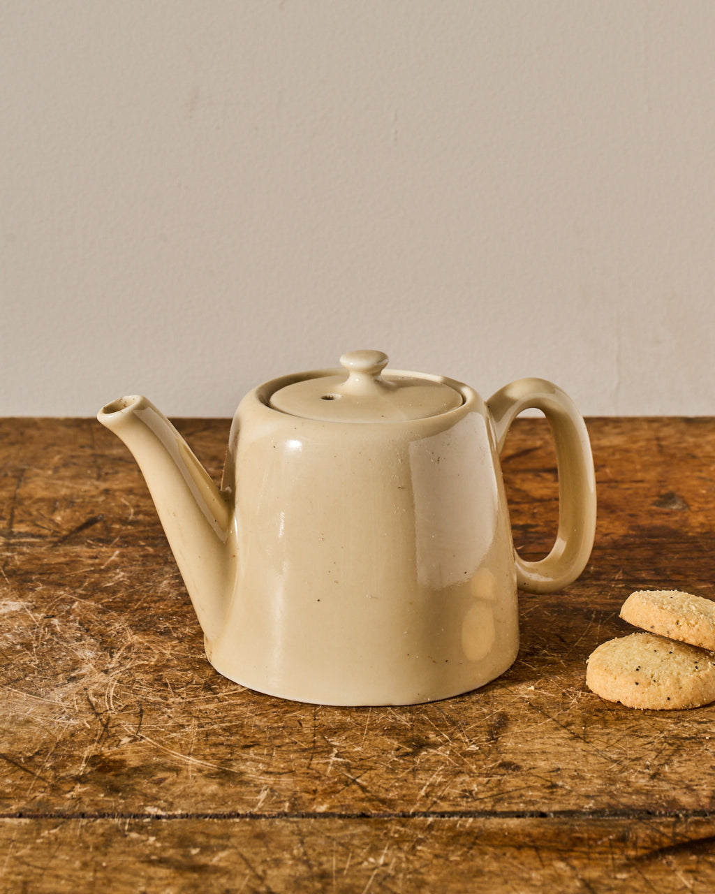 Lyon Teapot