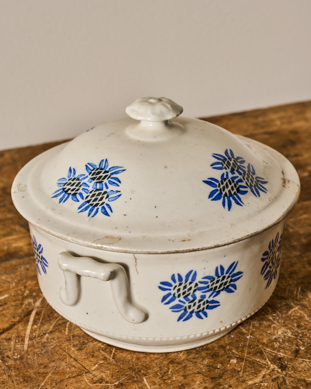 Saint Uze Pot