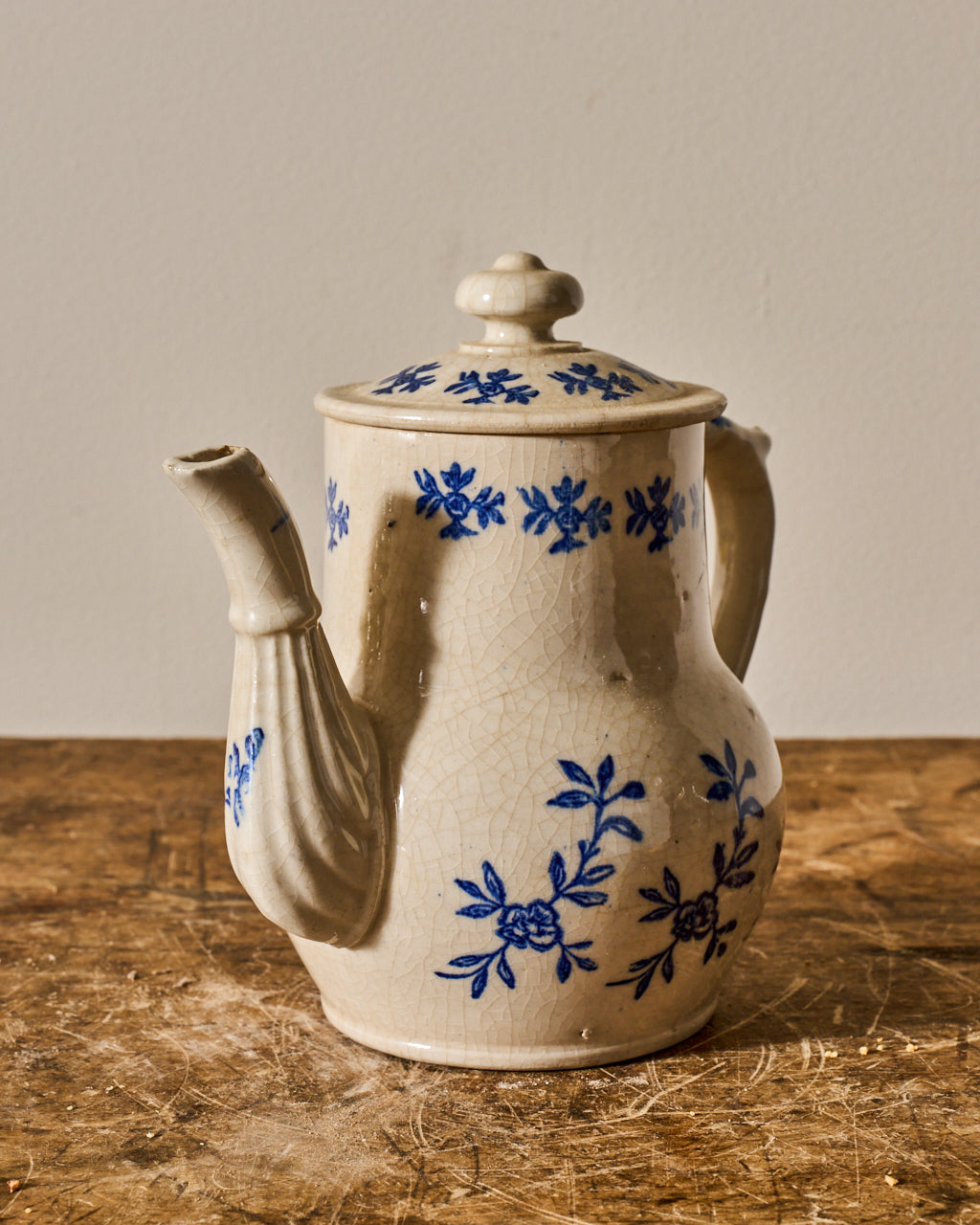 Saint Uze Pot