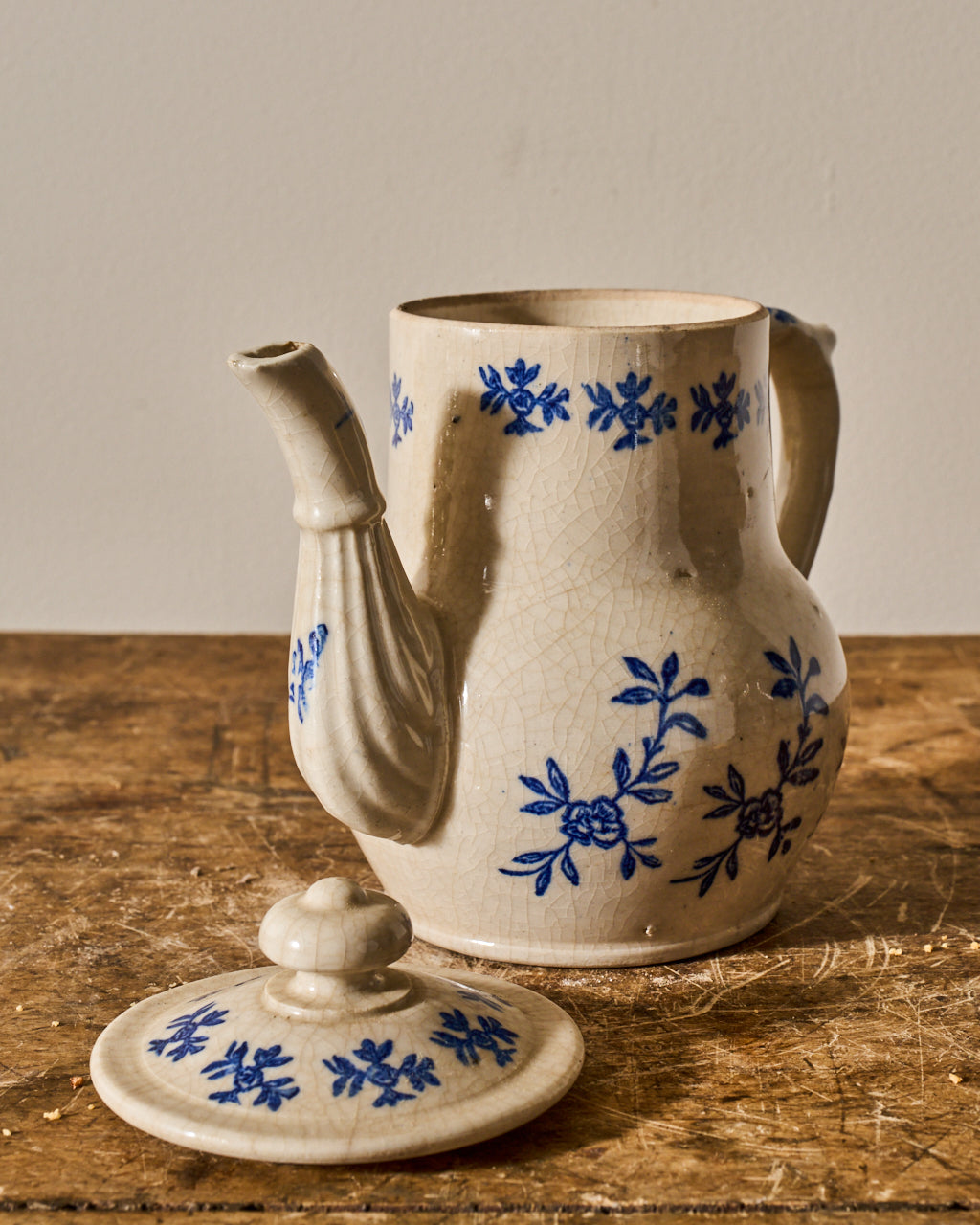 Saint Uze Pot
