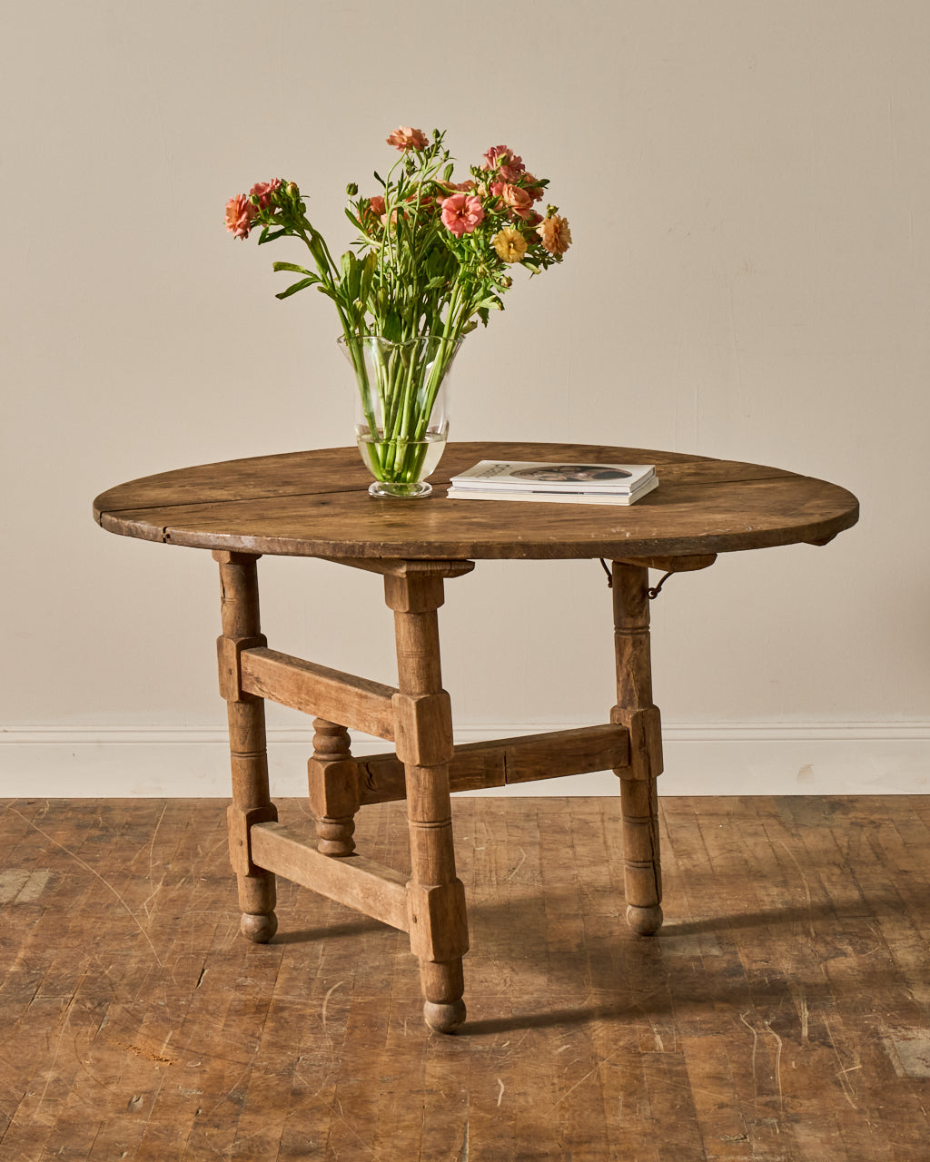 French Gateleg Table