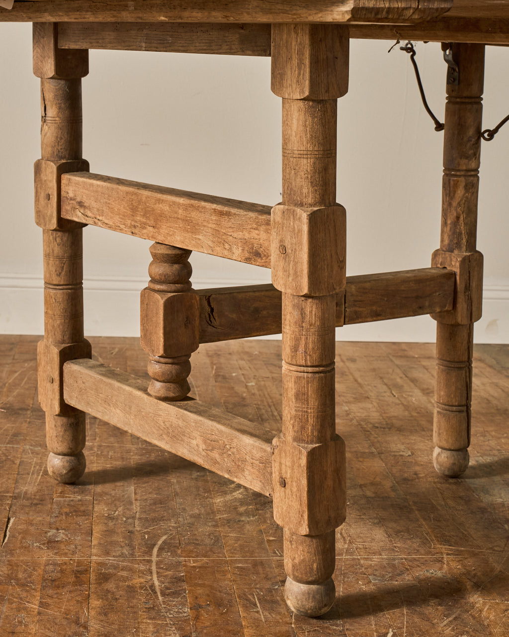 French Gateleg Table