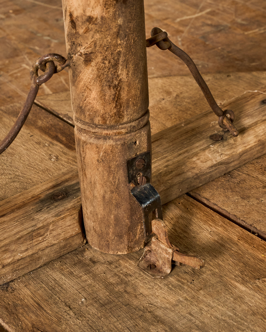 French Gateleg Table