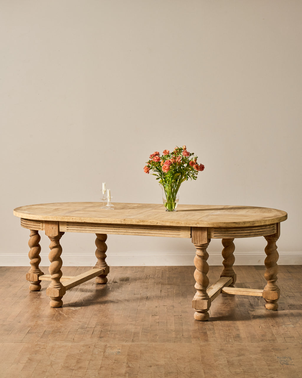 19th c. Oval Dining Table