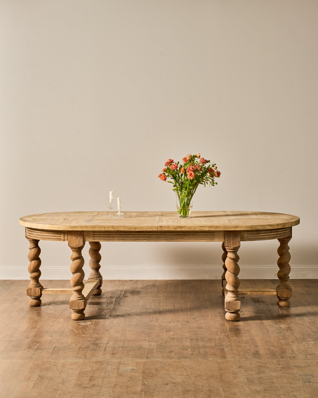 19th c. Oval Dining Table