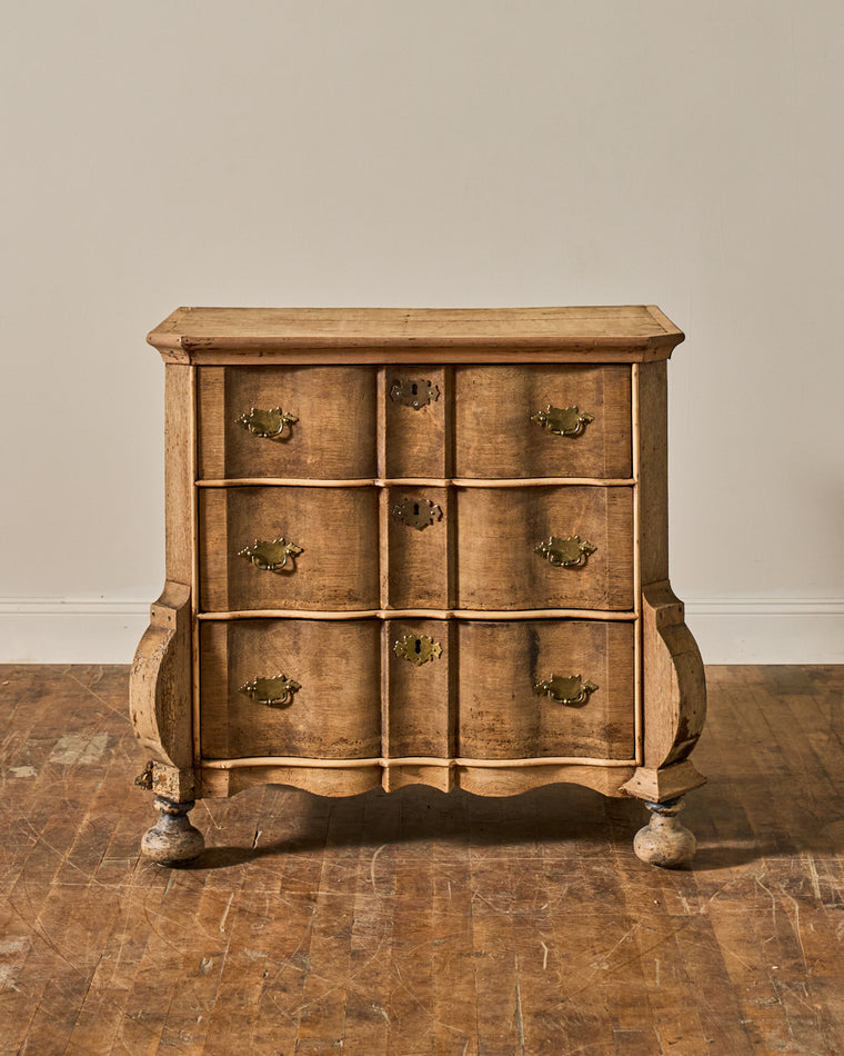 18th c. Dutch Commode