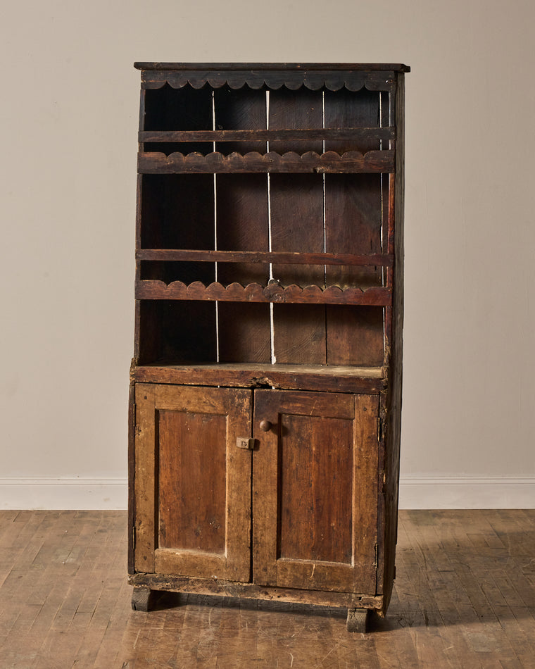 Scallop Spanish Kitchen Cupboard