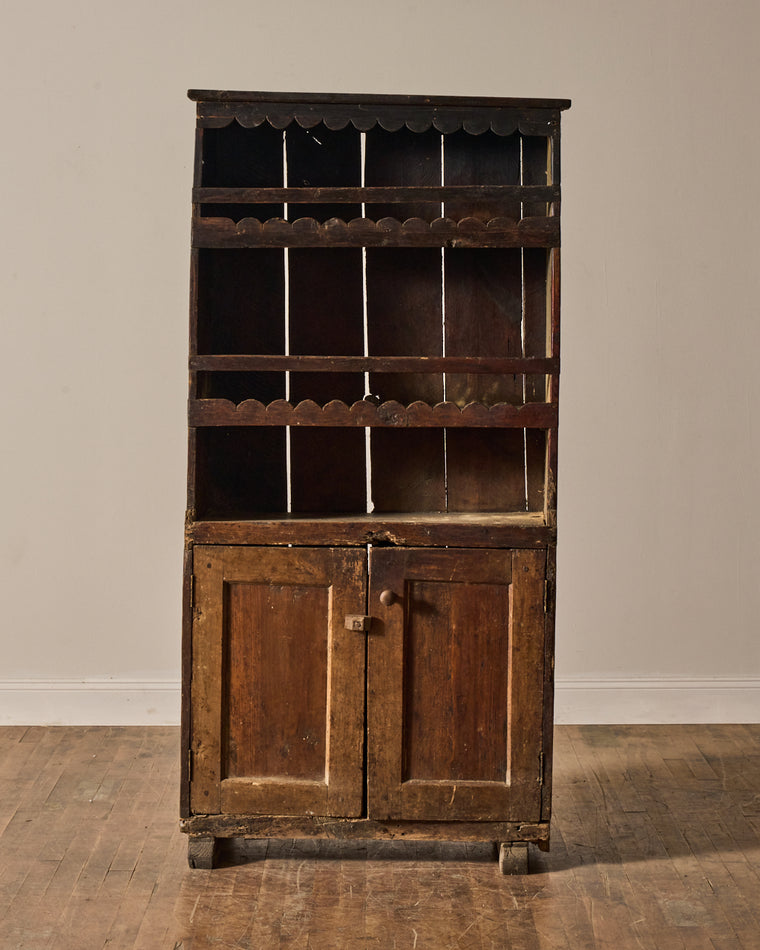 Scallop Spanish Kitchen Cupboard