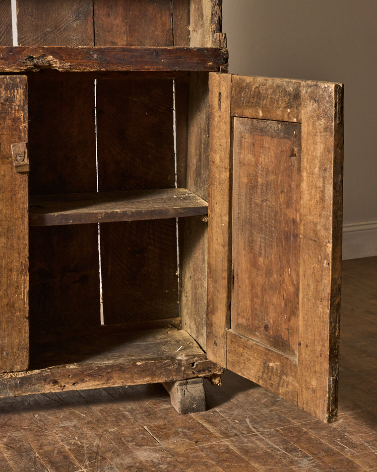 Scallop Spanish Kitchen Cupboard