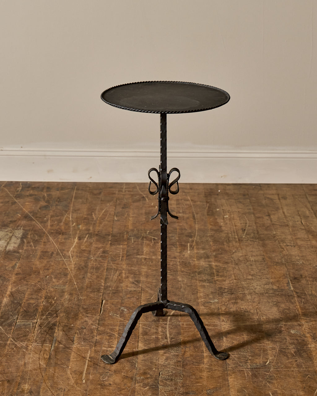 Spanish Martini Table
