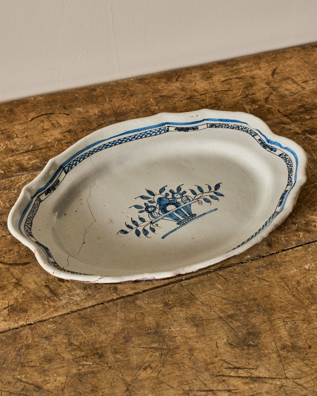 Moustiers Sainte Marie Plate