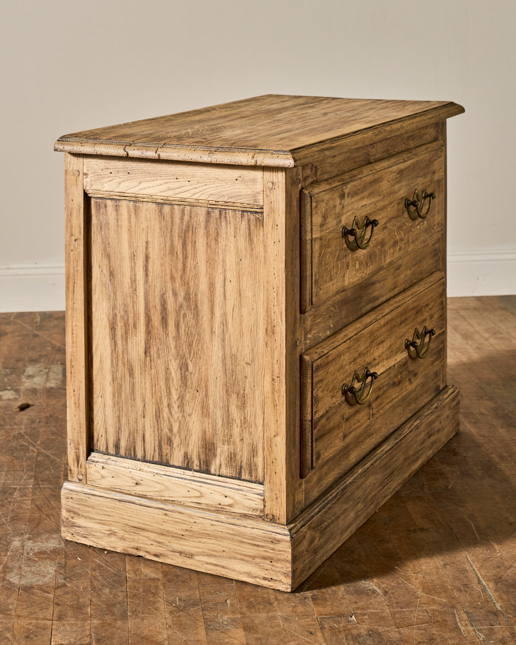French Dresser