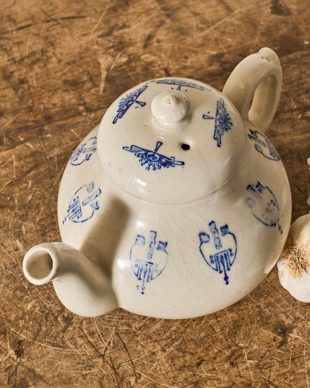 Saint Uze Pot