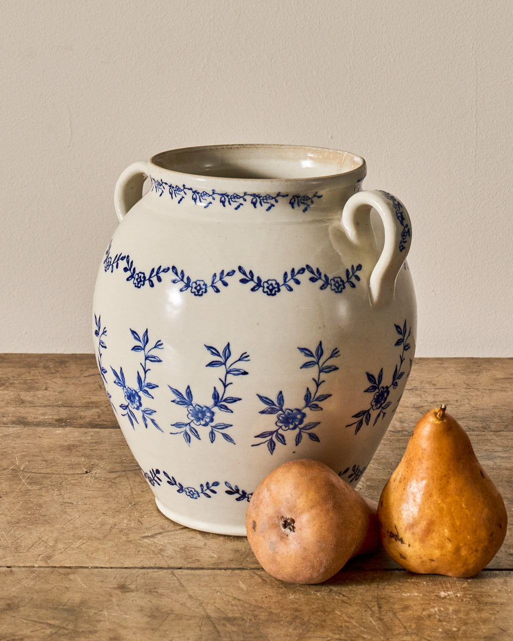 Saint Uze Pot