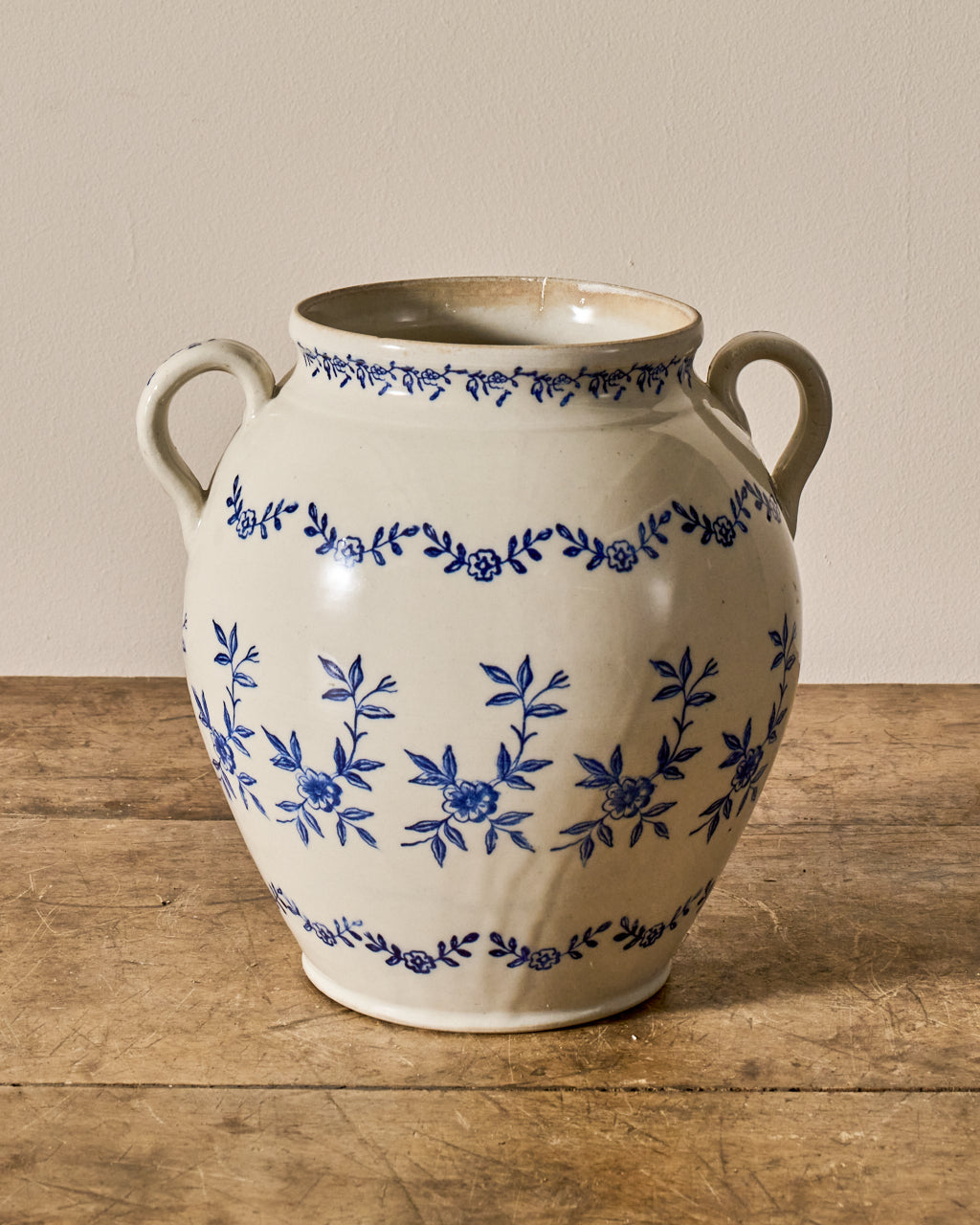 Saint Uze Pot