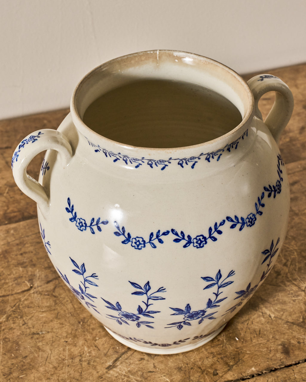 Saint Uze Pot
