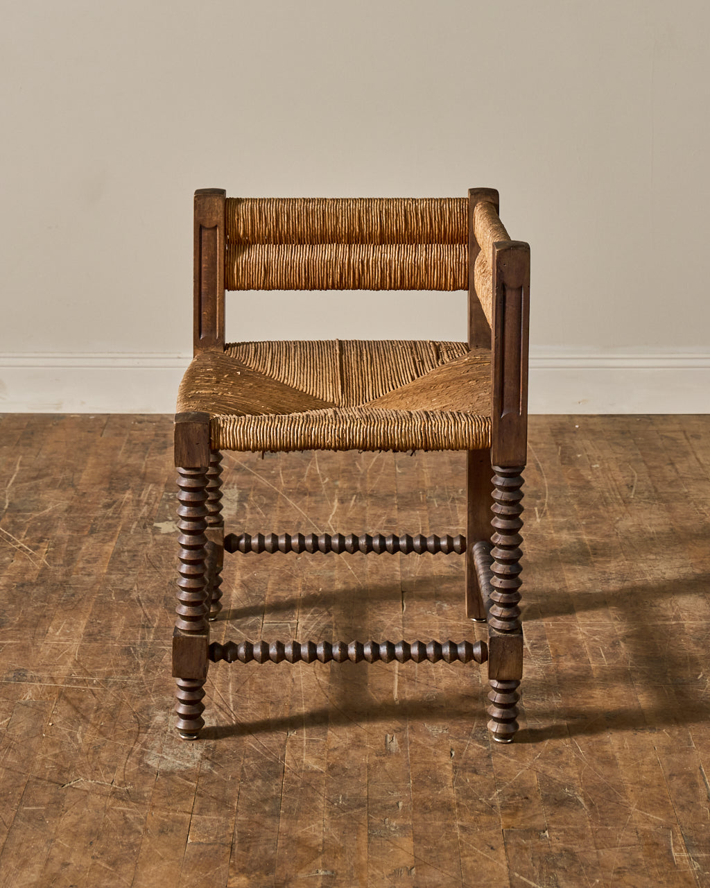 Rush Corner Chair