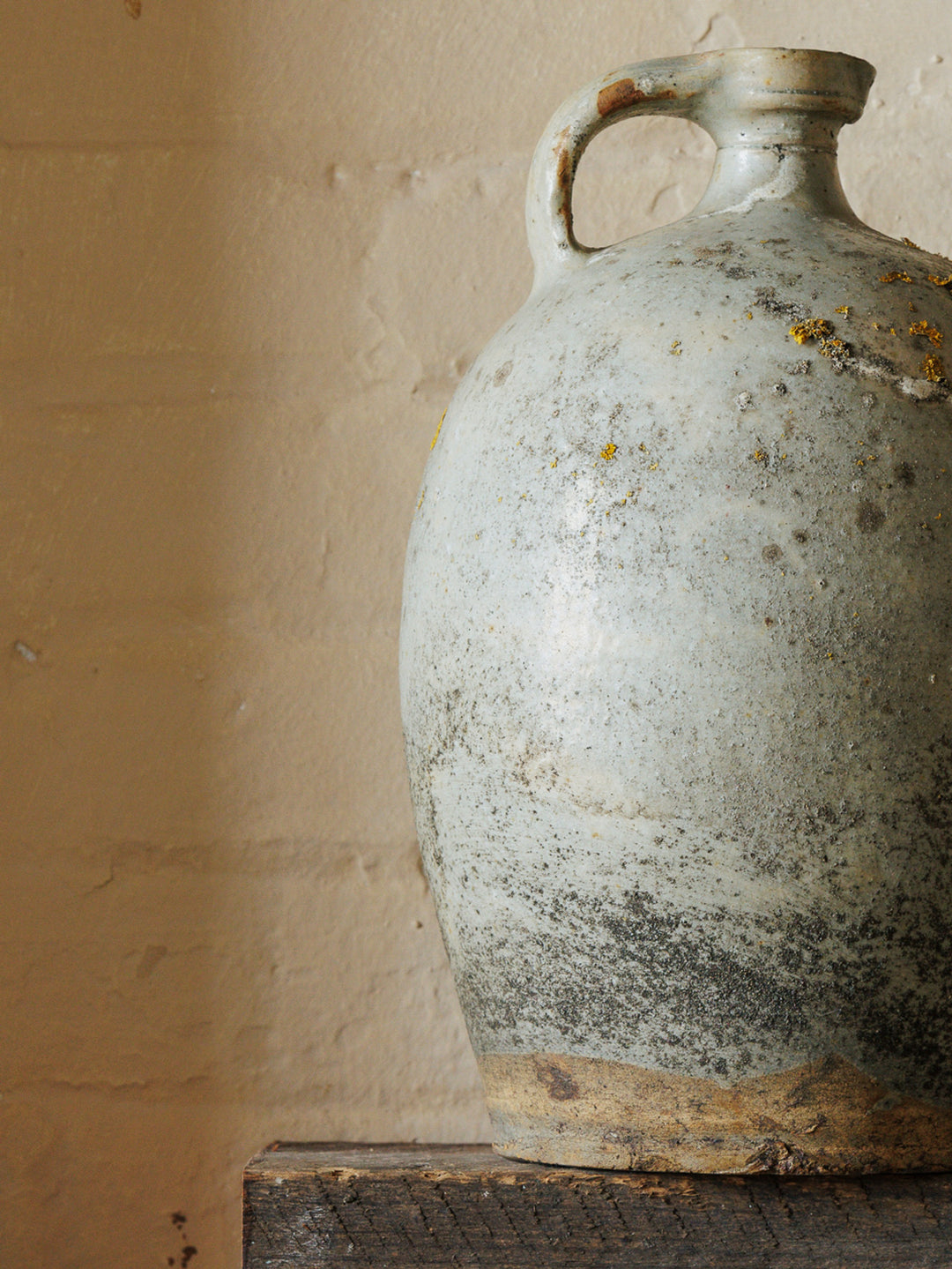 French Pinch Neck Vessel