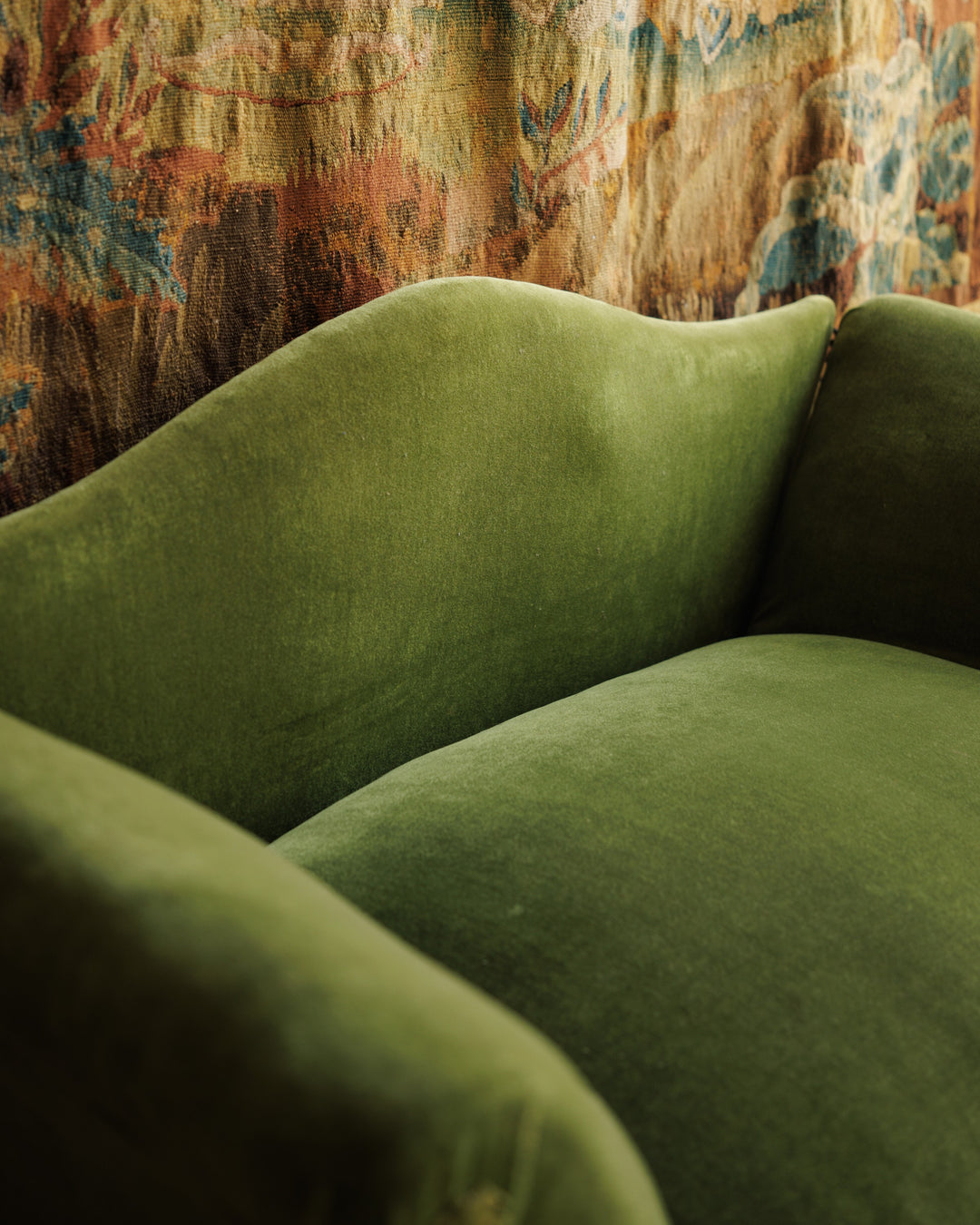 Green Velvet Fainting Sofa