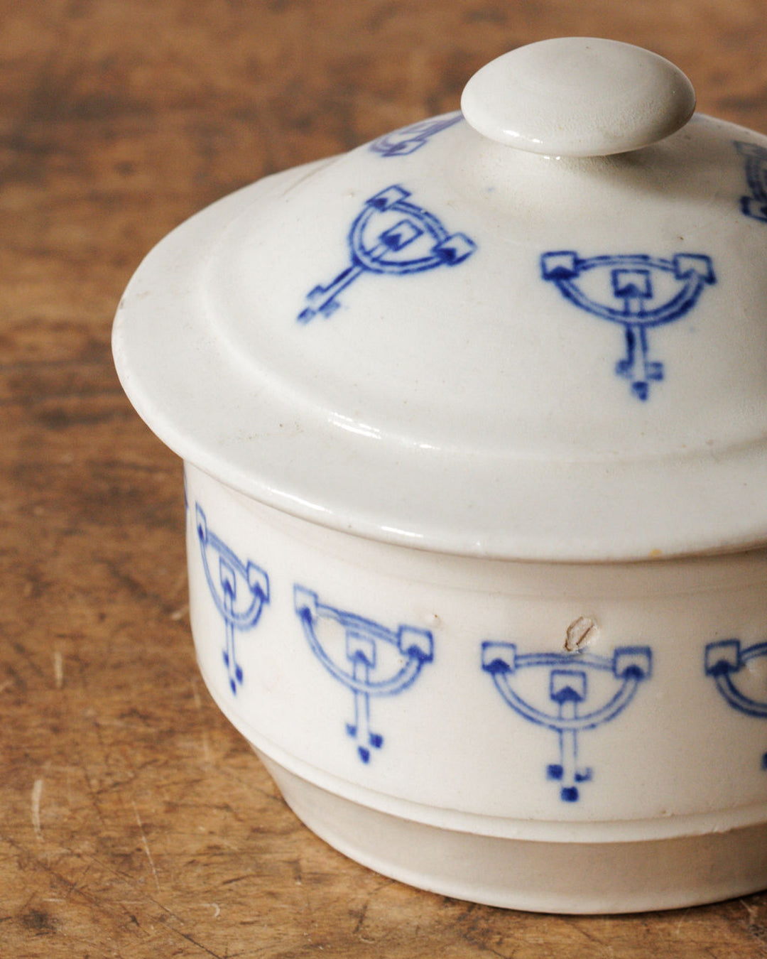 Saint Uze Tureen - II