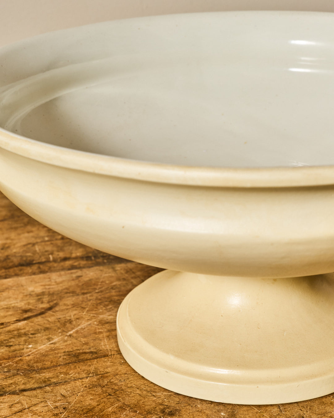 Pedestal Fruit Bowl