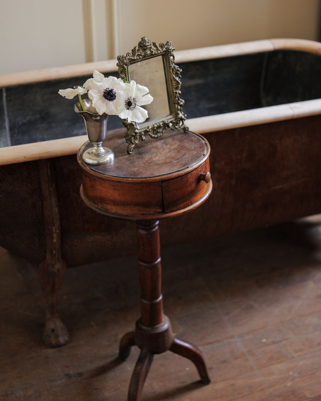 Rare Pedestal Table