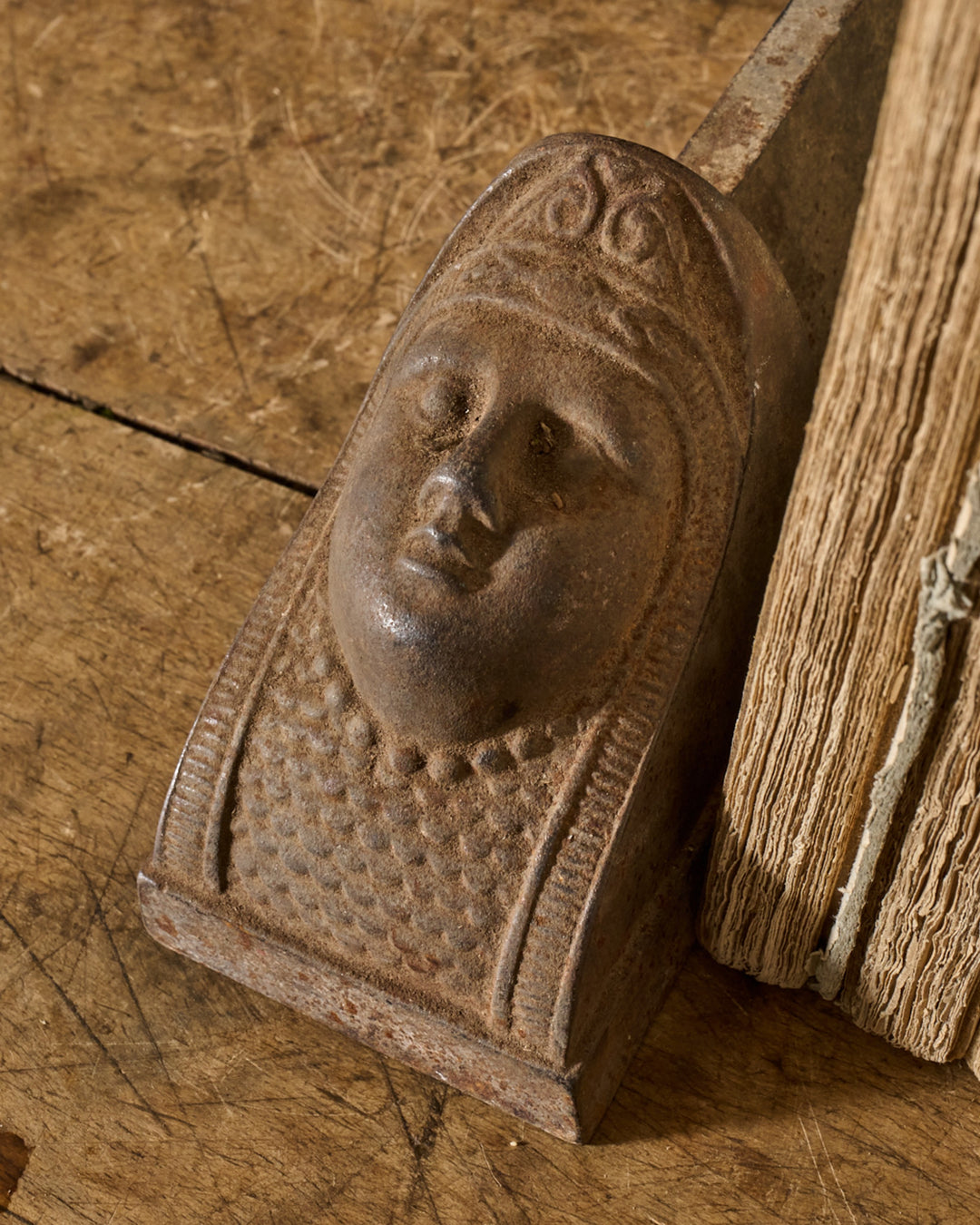 Fireplace Cast Iron Bookends - Pharaoh